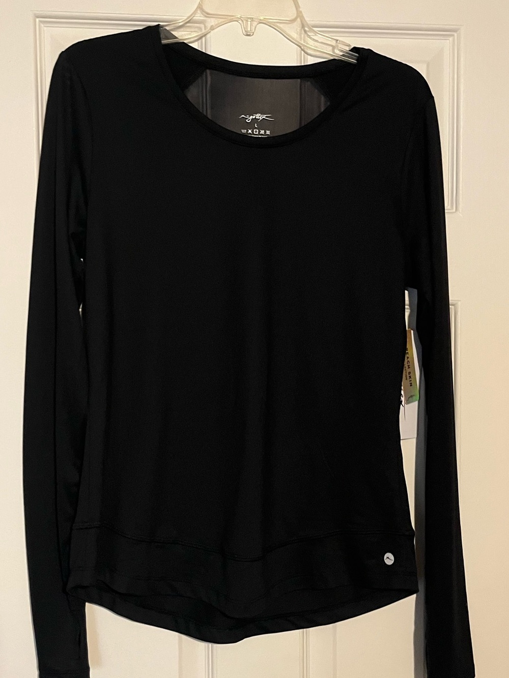 Gottex Black Long-Sleeve Peach Skin Crew Neck Running Top